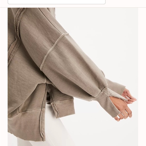 Free people / We The Free Camden Sweatshirt color- dolphin nwot - Picture 2 of 7